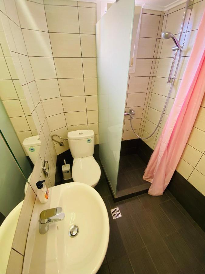 Tobacco Warehouse Apartment Кавала Екстер'єр фото