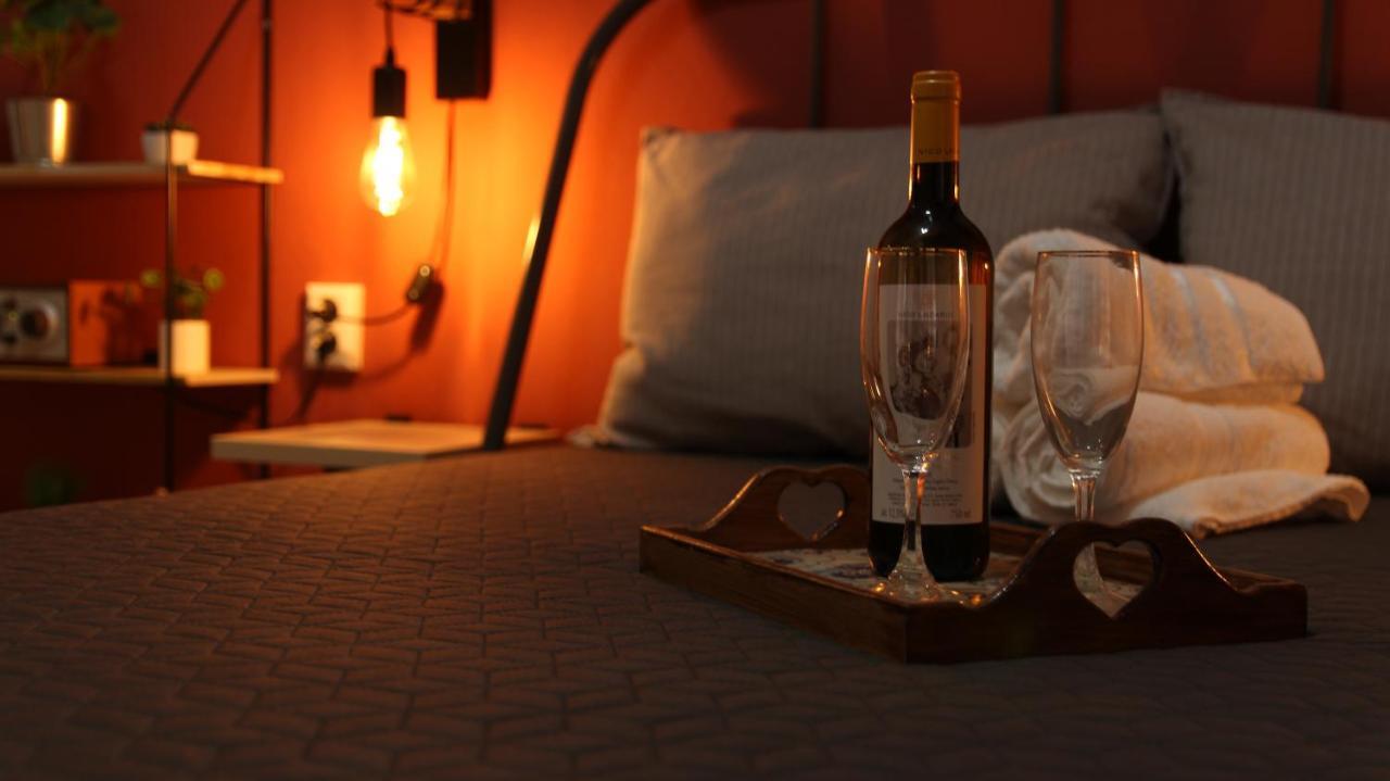 Tobacco Warehouse Apartment Кавала Екстер'єр фото